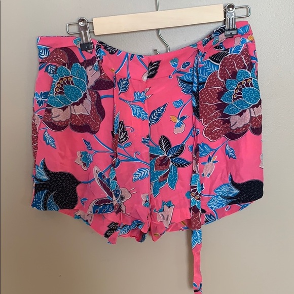 Ann Taylor loft shorts size 0 - Picture 3 of 6